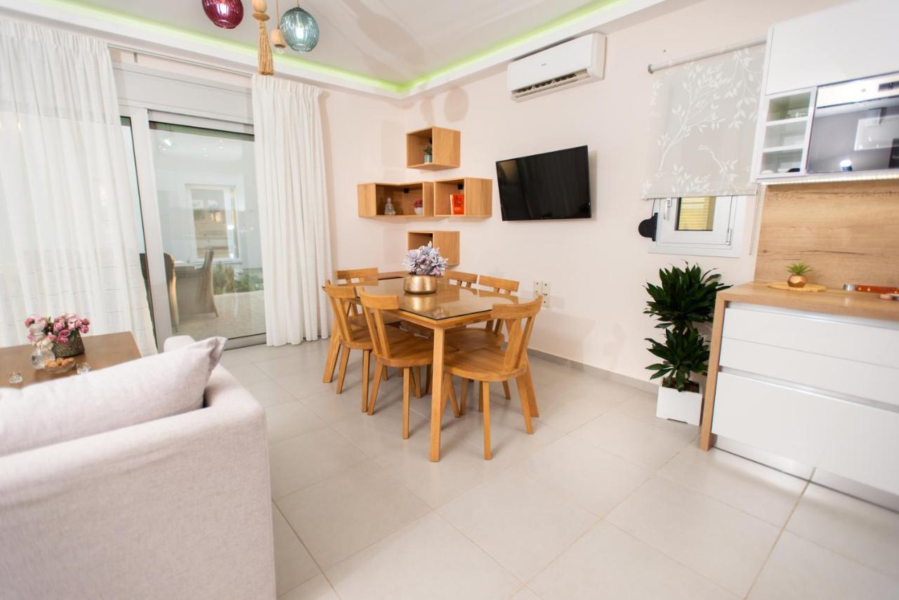 Melia Villa Κόκκινος Πύργος Εξωτερικό φωτογραφία