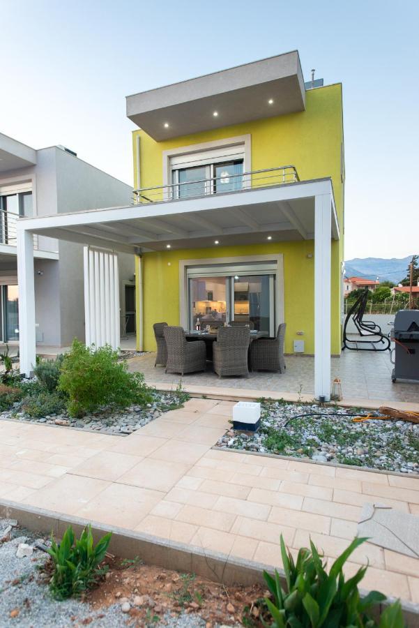 Melia Villa Κόκκινος Πύργος Εξωτερικό φωτογραφία